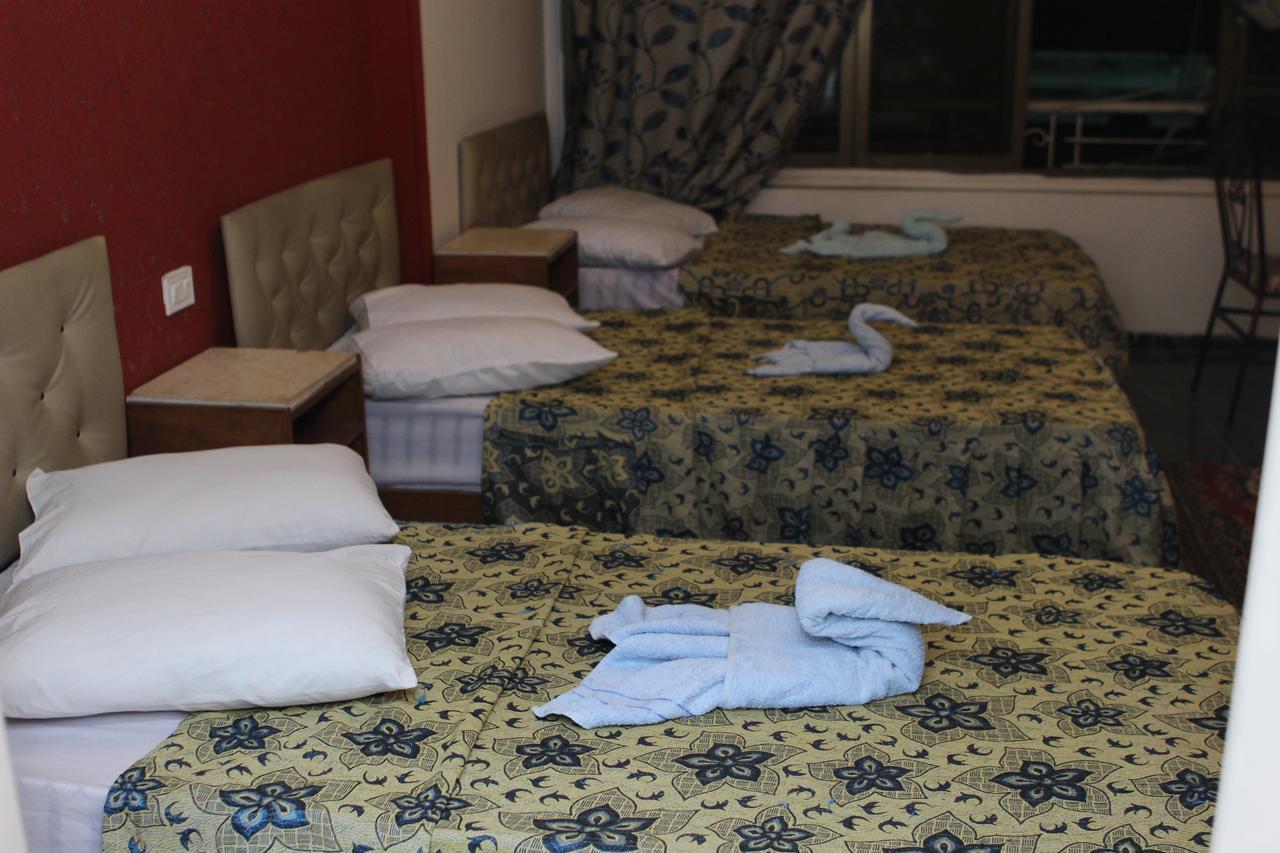 New Marina Hostel Kairo Bagian luar foto